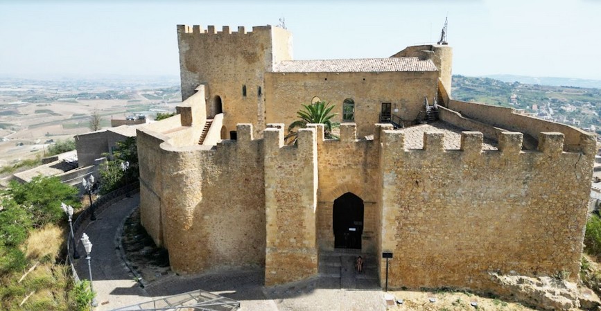 Castello Chiaramontano